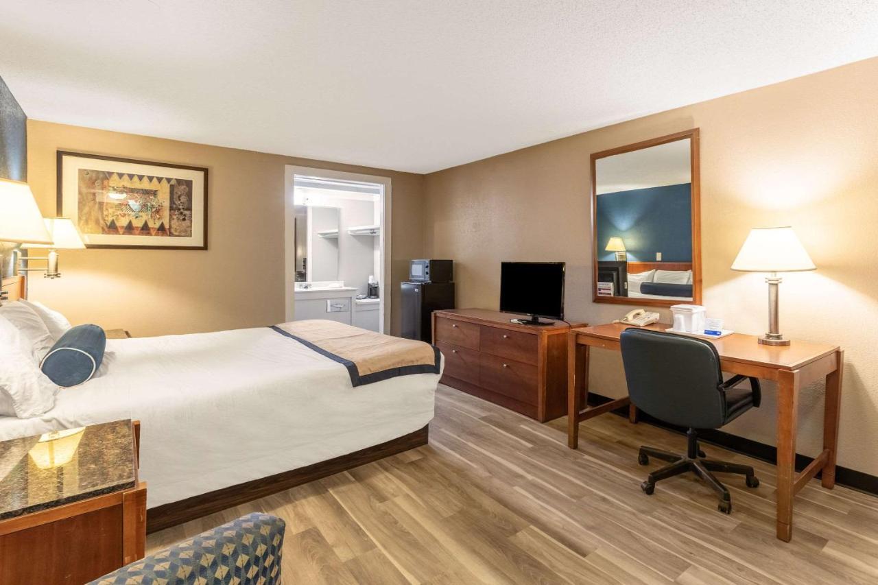 Value Kenosha I-94 - Exit 344 Hotel